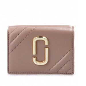 Marc Jacobs Snapshot Brown Leather Wallet with Brass Logo.  Gently Used